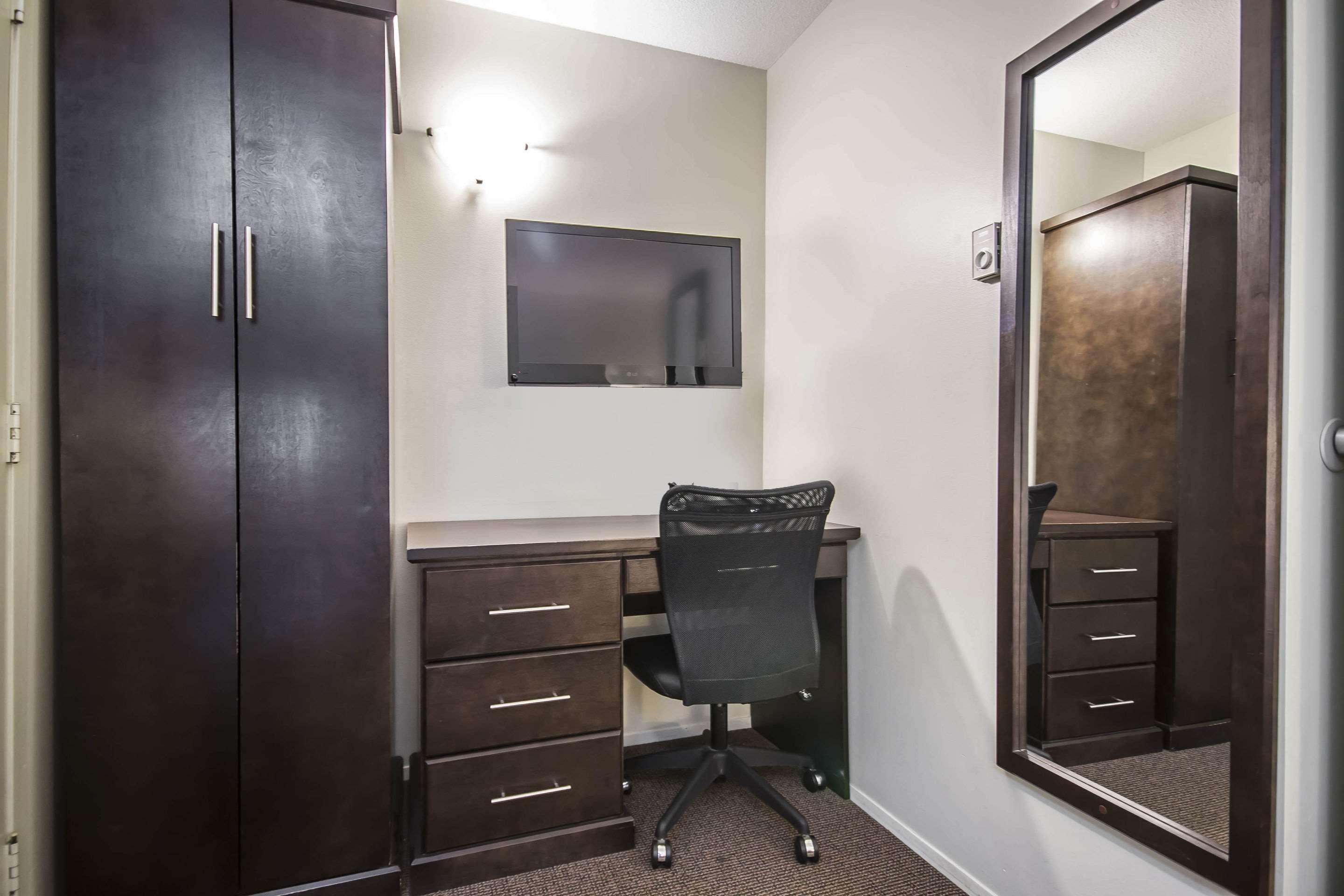 Econo Lodge Βερνόν Εξωτερικό φωτογραφία